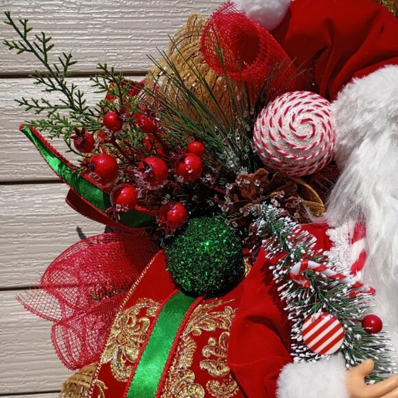 Santa Christmas Wreath, Deluxe Christmas Wreath, Traditional Christmas, - Picture 4 of 10